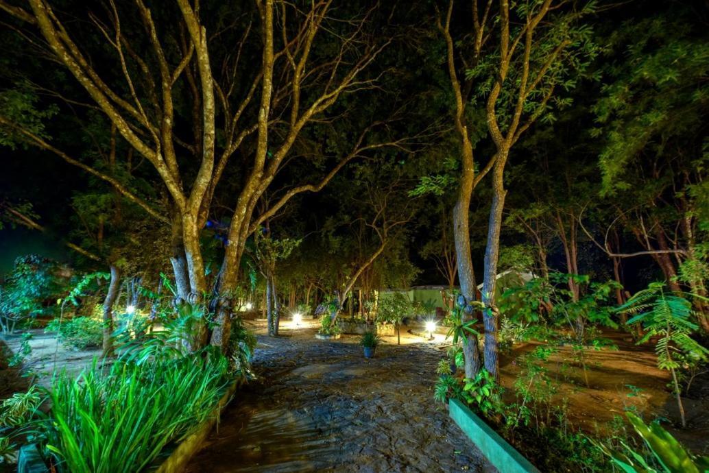 Jays Holiday Resort Хабарана Екстер'єр фото